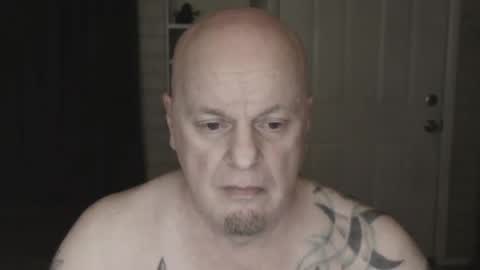 Snapshot of roinaz chatting on 02-18-25, 02:27 roinaz online show from 02-18-25, 02:27