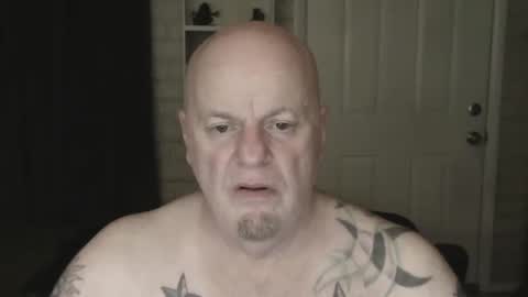 Snapshot of roinaz chatting on 02-19-25, 04:12 roinaz online show from 02-19-25, 04:12