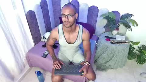 Snapshot of rokko_tgn chatting on 03-20-26, 06:35 Rokko online show from 03-20-26, 06:35