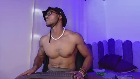 Snapshot of rokko_tgn chatting on 04-10-26, 06:45 Rokko online show from 04-10-26, 06:45