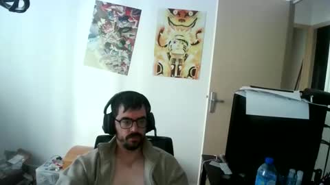 Snapshot of romainb72 chatting on 05-15-26, 07:15 romainb72 online show from 05-15-26, 07:15