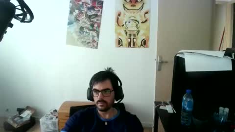 Snapshot of romainb72 chatting on 06-06-26, 02:33 romainb72 online show from 06-06-26, 02:33