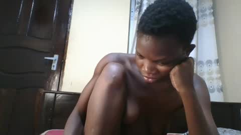 Snapshot of romantic2u4 chatting on 06-17-26, 06:38 Emma online show from 06-17-26, 06:38