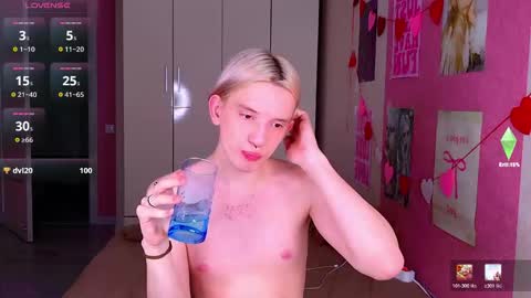 Ron online show from 03-26-26, 03:39