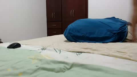 Snapshot of ronadeivid39 chatting on 06-18-26, 11:58 online show from 06-18-26, 11:58