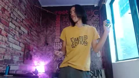 Snapshot of ronymiller_1 chatting on 12-08-24, 04:39 RonyMiller 1 online show from 12-08-24, 04:39