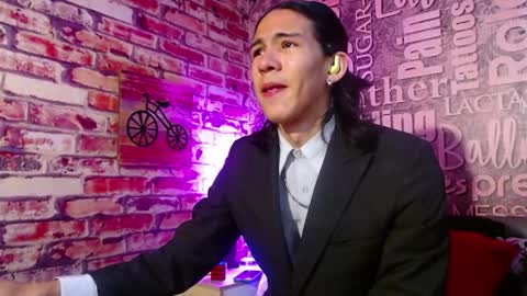 Snapshot of ronymiller_1 chatting on 12-27-24, 01:28 RonyMiller 1 online show from 12-27-24, 01:28