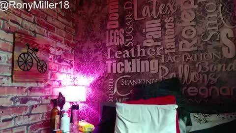 Snapshot of ronymiller_1 chatting on 01-13-25, 06:59 RonyMiller 1 online show from 01-13-25, 06:59