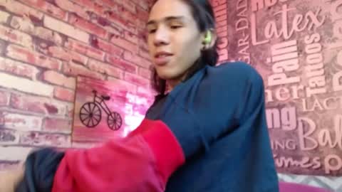 Snapshot of ronymiller_1 chatting on 01-17-25, 01:35 RonyMiller 1 online show from 01-17-25, 01:35