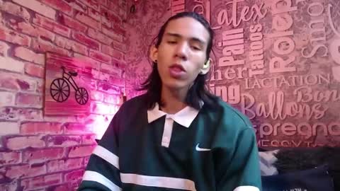 Snapshot of ronymiller_1 chatting on 01-20-25, 03:50 RonyMiller 1 online show from 01-20-25, 03:50