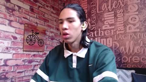 Snapshot of ronymiller_1 chatting on 01-25-25, 02:47 RonyMiller 1 online show from 01-25-25, 02:47