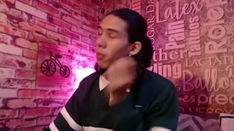 Snapshot of ronymiller_1 chatting on 02-21-25, 11:33 RonyMiller 1 online show from 02-21-25, 11:33