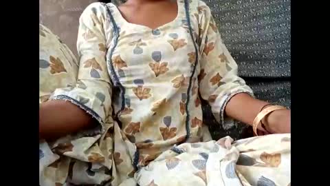 roop_sexy642 online show from 03-23-26, 03:32