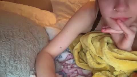 Rose online show from 03-18-26, 03:09