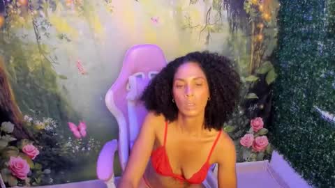 Snapshot of rosa_skinny chatting on 05-10-26, 08:08 rosa online show from 05-10-26, 08:08