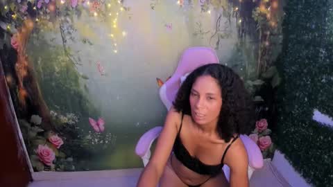 Snapshot of rosa_skinny chatting on 05-12-26, 06:27 rosa online show from 05-12-26, 06:27