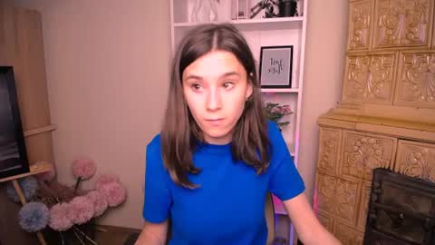 Snapshot of rosalais_ chatting on 06-18-26, 09:14 Rose online show from 06-18-26, 09:14