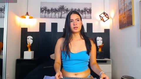 R O S A L I A online show from 04-17-26, 08:12