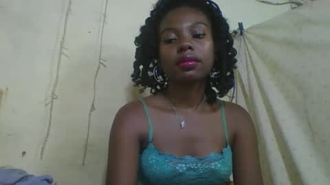 Snapshot of rosalinda933 chatting on 04-22-26, 09:05 Rosalinda online show from 04-22-26, 09:05
