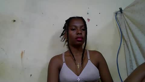 Snapshot of rosalinda933 chatting on 05-09-26, 01:49 Rosalinda online show from 05-09-26, 01:49