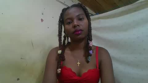 Snapshot of rosalinda933 chatting on 05-17-26, 01:03 Rosalinda online show from 05-17-26, 01:03