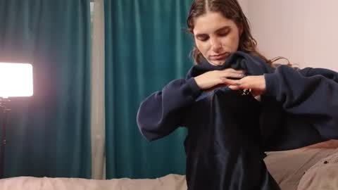 Kylie online show from 07-11-26, 05:48