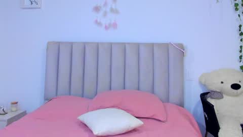 Snapshot of rosarojaa chatting on 05-29-26, 11:47 rosarojaa online show from 05-29-26, 11:47