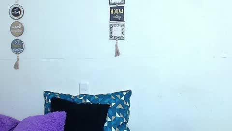 rose_towers4 online show from 04-11-26, 09:46