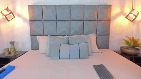 roseaurora online show from 04-08-26, 01:00