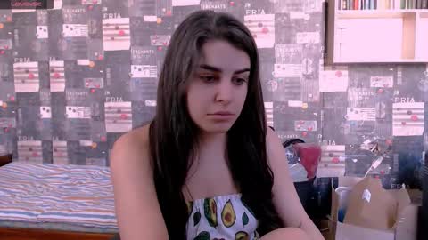 Rose online show from 09-23-25, 07:22