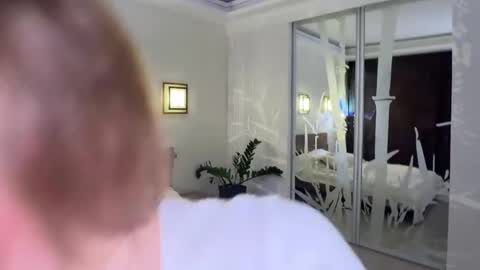 Roselyn  online show from 04-03-26, 03:21