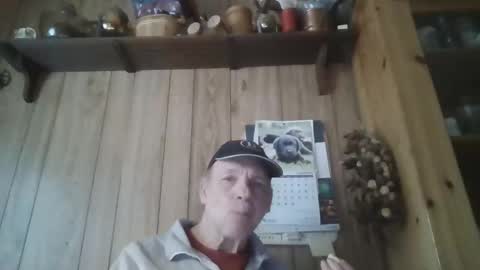 Snapshot of roses2u1958 chatting on 03-12-26, 08:09 roses2u1958 online show from 03-12-26, 08:09