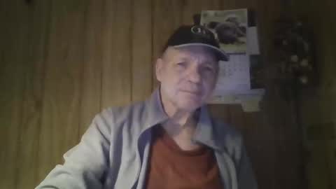 Snapshot of roses2u1958 chatting on 03-14-26, 05:51 roses2u1958 online show from 03-14-26, 05:51
