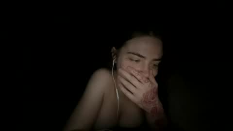 Snapshot of roseyla1 chatting on 07-07-26, 06:47 roseyla1 online show from 07-07-26, 06:47