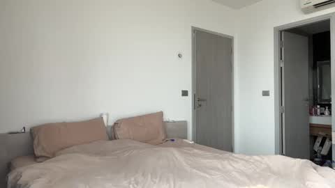 Snapshot of roshelle_xxx chatting on 02-20-26, 08:05 Roshelle online show from 02-20-26, 08:05