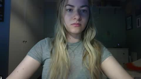 Rosie online show from 03-09-26, 07:34