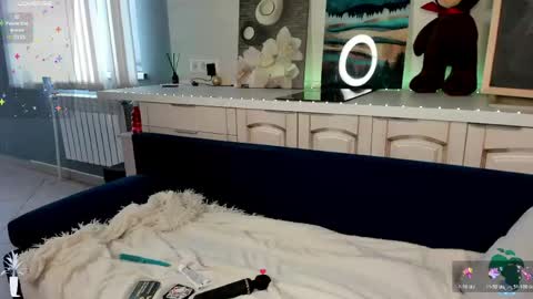 Rose  online show from 03-23-26, 09:24