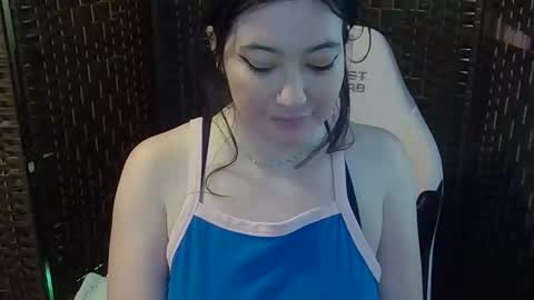 Snapshot of rosierevive chatting on 03-30-26, 10:00 Rosie Revive online show from 03-30-26, 10:00