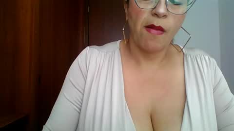 Snapshot of rossanalionheart chatting on 04-20-26, 12:41 Rossana online show from 04-20-26, 12:41