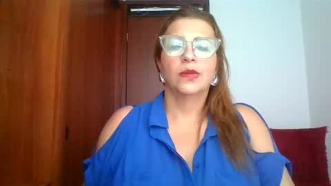 Snapshot of rossanalionheart chatting on 05-04-26, 12:23 Rossana online show from 05-04-26, 12:23