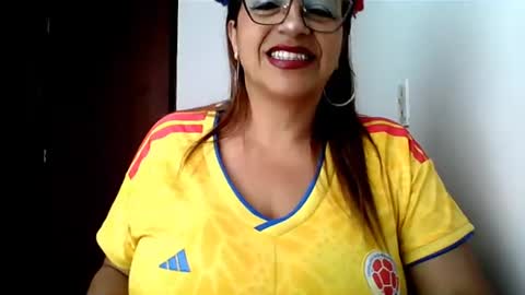 Snapshot of rossanalionheart chatting on 06-27-26, 12:22 Rossana online show from 06-27-26, 12:22