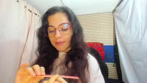 Snapshot of rosse_25 chatting on 06-09-26, 12:39 Would you like to help me with supplementation and sports suits so I can compete in powerlifting online show from 06-09-26, 12:39