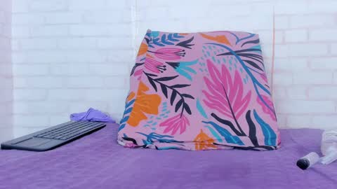 Snapshot of rosse_thompson11 chatting on 12-30-24, 10:45 rosse_thompson11 online show from 12-30-24, 10:45