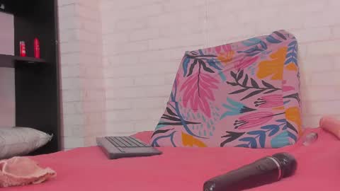 Snapshot of rosse_thompson11 chatting on 01-20-25, 11:43 rosse_thompson11 online show from 01-20-25, 11:43