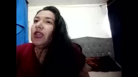 rossiteylor368516 online show from 05-21-26, 06:15
