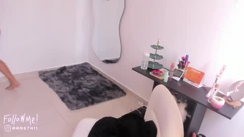 Im Ross   online show from 02-18-25, 02:16