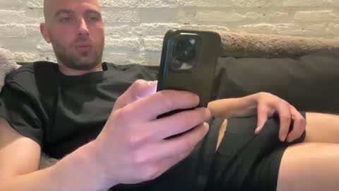 Snapshot of rotteei1 chatting on 04-20-26, 04:43 rotteei1 online show from 04-20-26, 04:43
