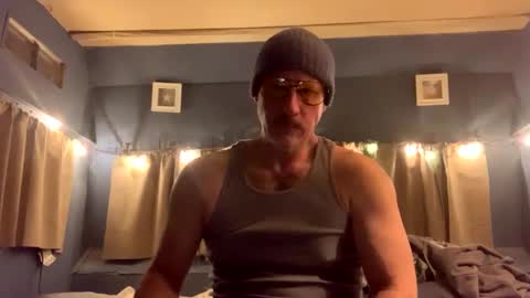 roundthebend8 online show from 01-22-25, 04:44