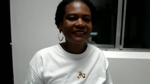 luxa online show from 05-16-26, 03:00