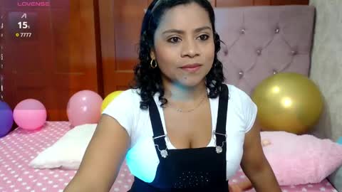 Snapshot of rousse_amber chatting on 06-05-26, 01:50 amber online show from 06-05-26, 01:50
